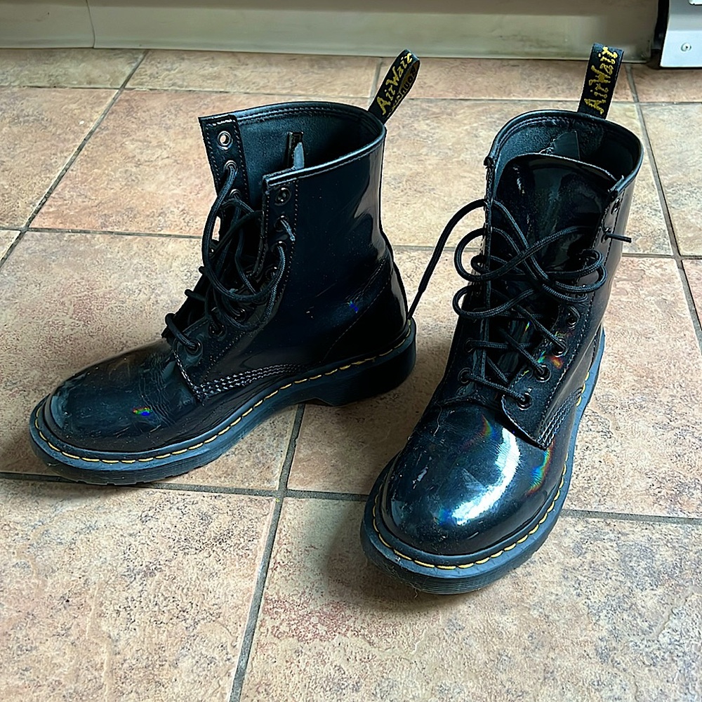 EUC RARE Rainbow patent doc martens 1460